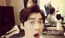 小号爆料李易峰视频,小号爆料背后的真相揭秘